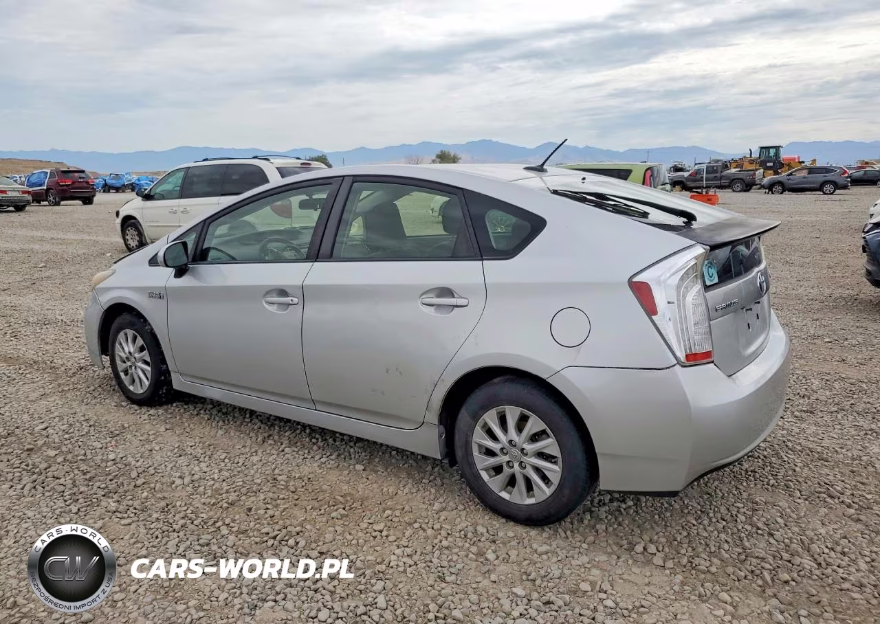 2014 Toyota Prius Plug-In Hybrid Base VIN:JTDKN3DP0E3051863 - 2