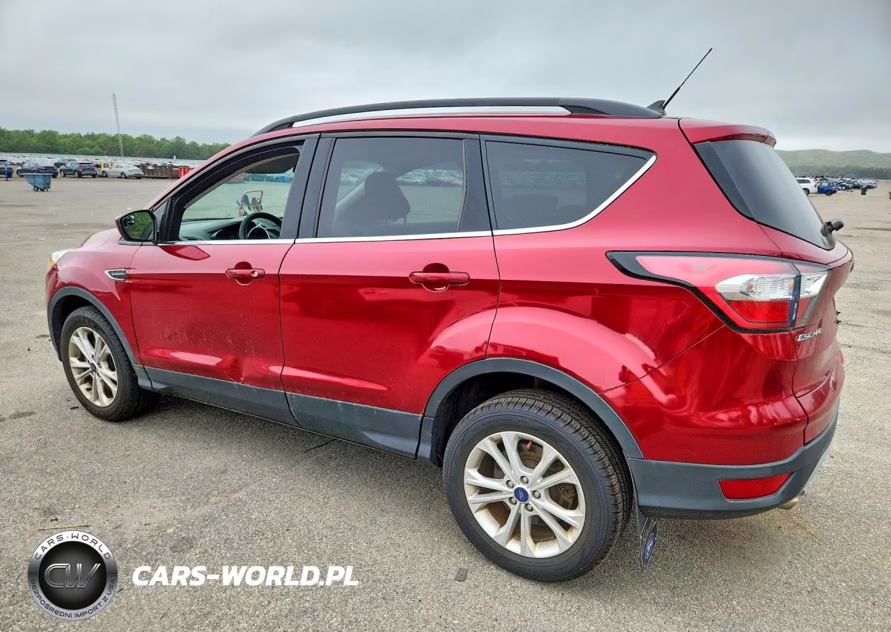 2018 Ford Escape Se VIN:1FMCU9GD7JUC24984 - 2