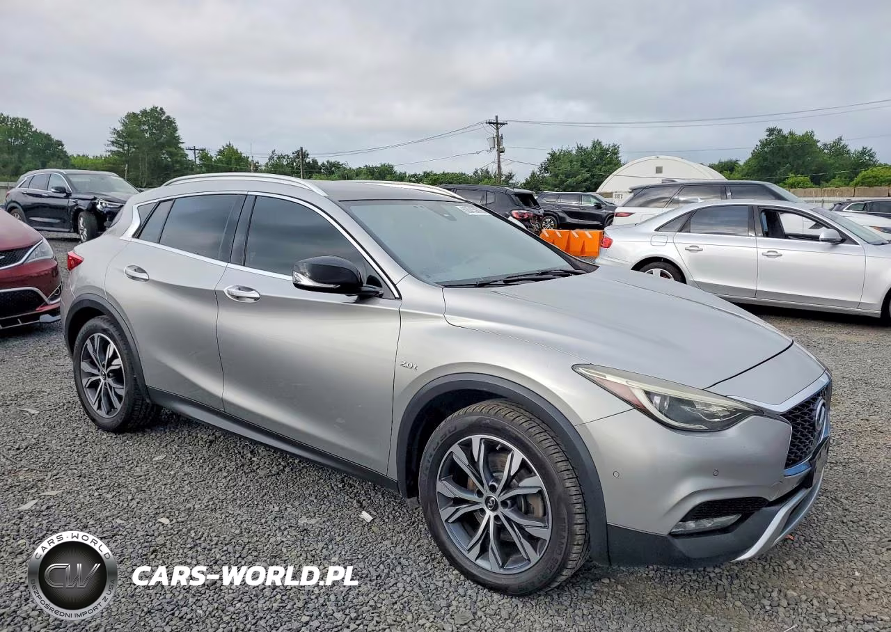 2017 Infiniti Qx30 Premium VIN:SJKCH5CR2HA016197 - 4