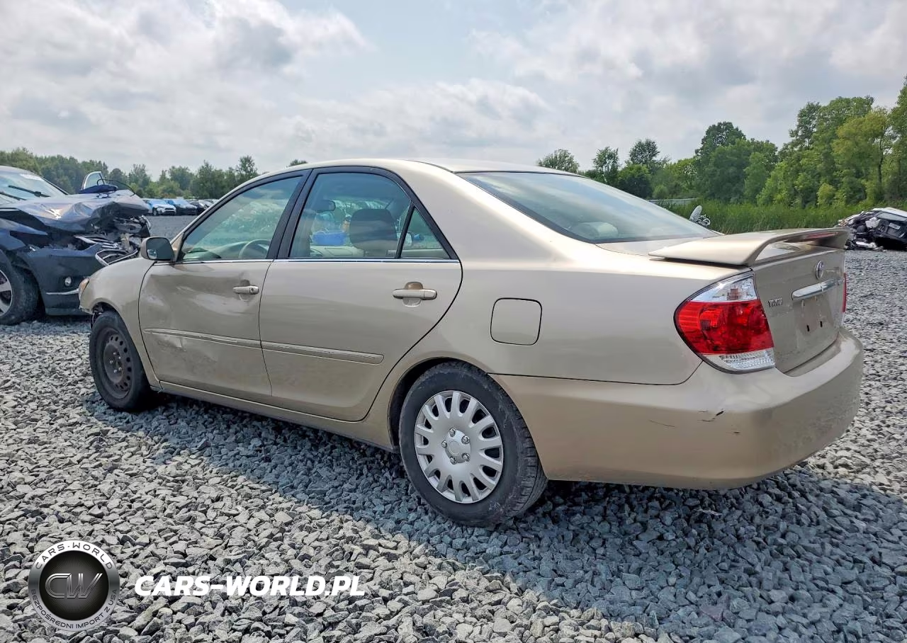2005 Toyota Camry Le VIN:4T1BE32K75U418416 - 2