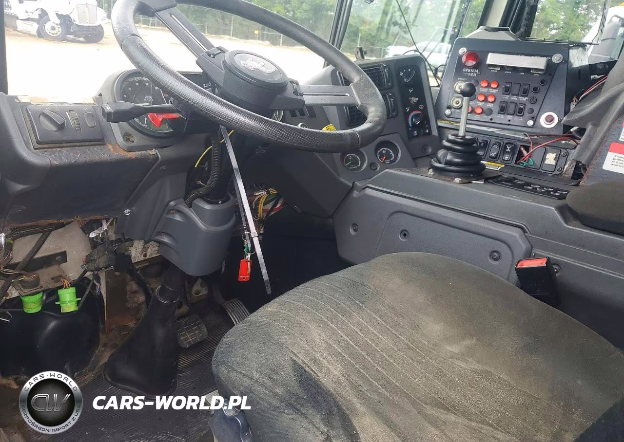 2010 Mack Mru613 Refuse Truck VIN:1M2AV02C0AM005721 - 8