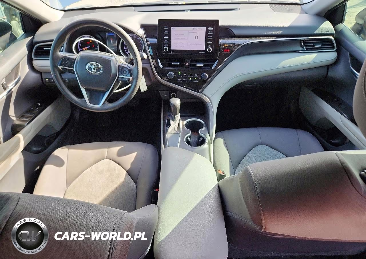 2021 Toyota Camry Le VIN:4T1C11AK9MU609646 - 8