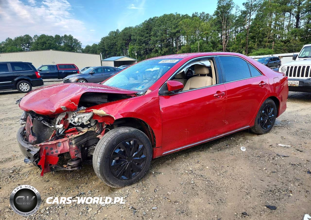 2012 Toyota Camry Le – zdjęcie 1 z 13