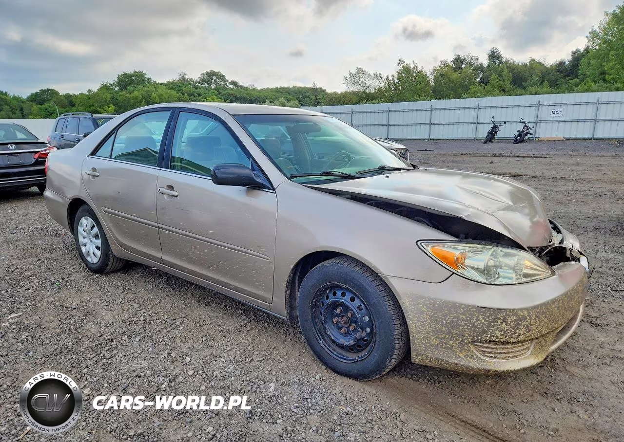 2004 Toyota Camry Le VIN:4T1BE32K44U891981 - 4