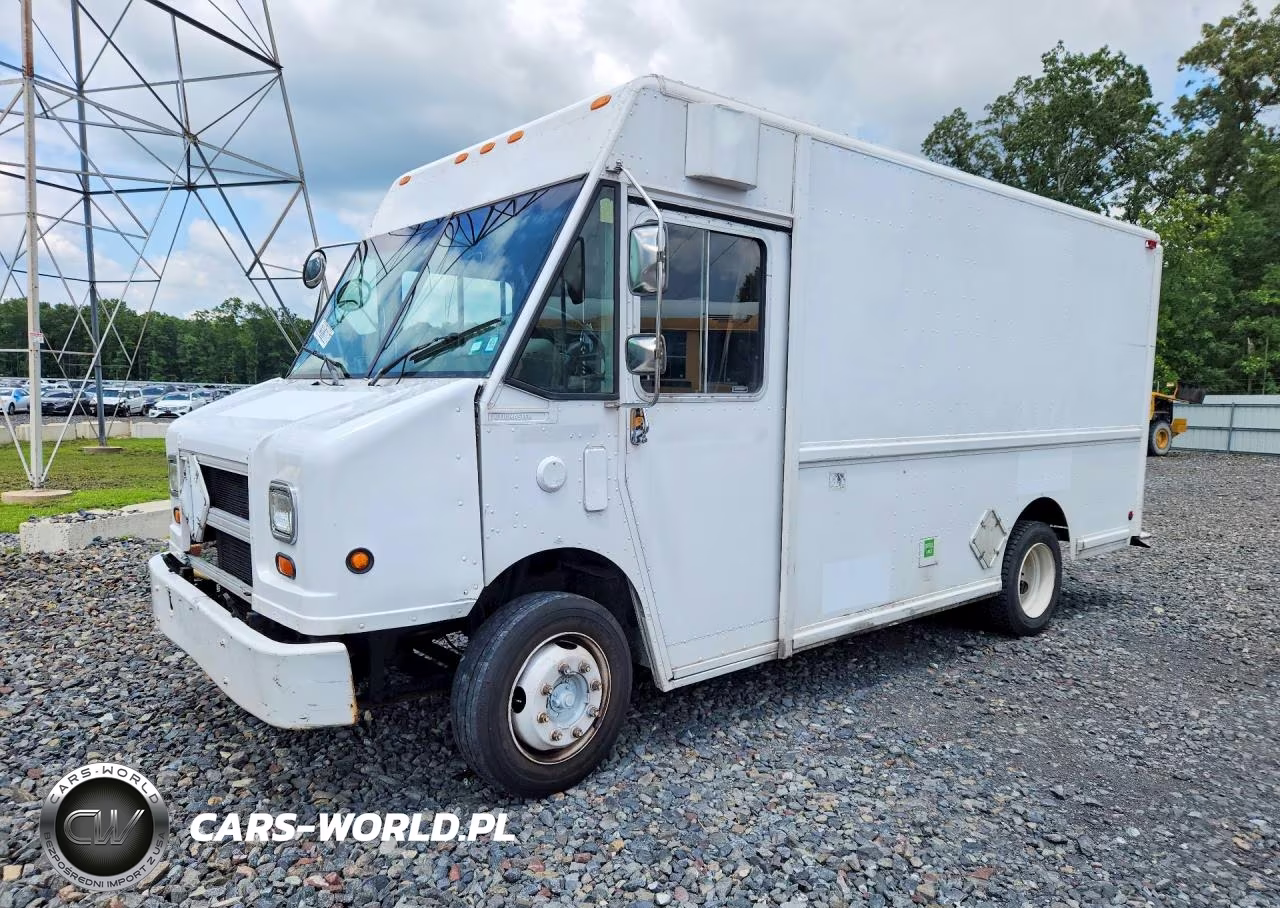 2001 Freightliner Chassis M Line Walk-In Van – zdjęcie 1 z 13