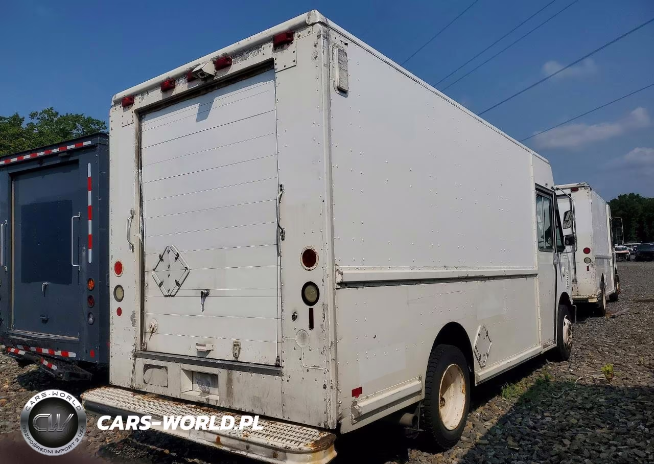 2004 Freightliner Chassis M Line Walk-In Van VIN:4UZAANBW54CN46552 - 3