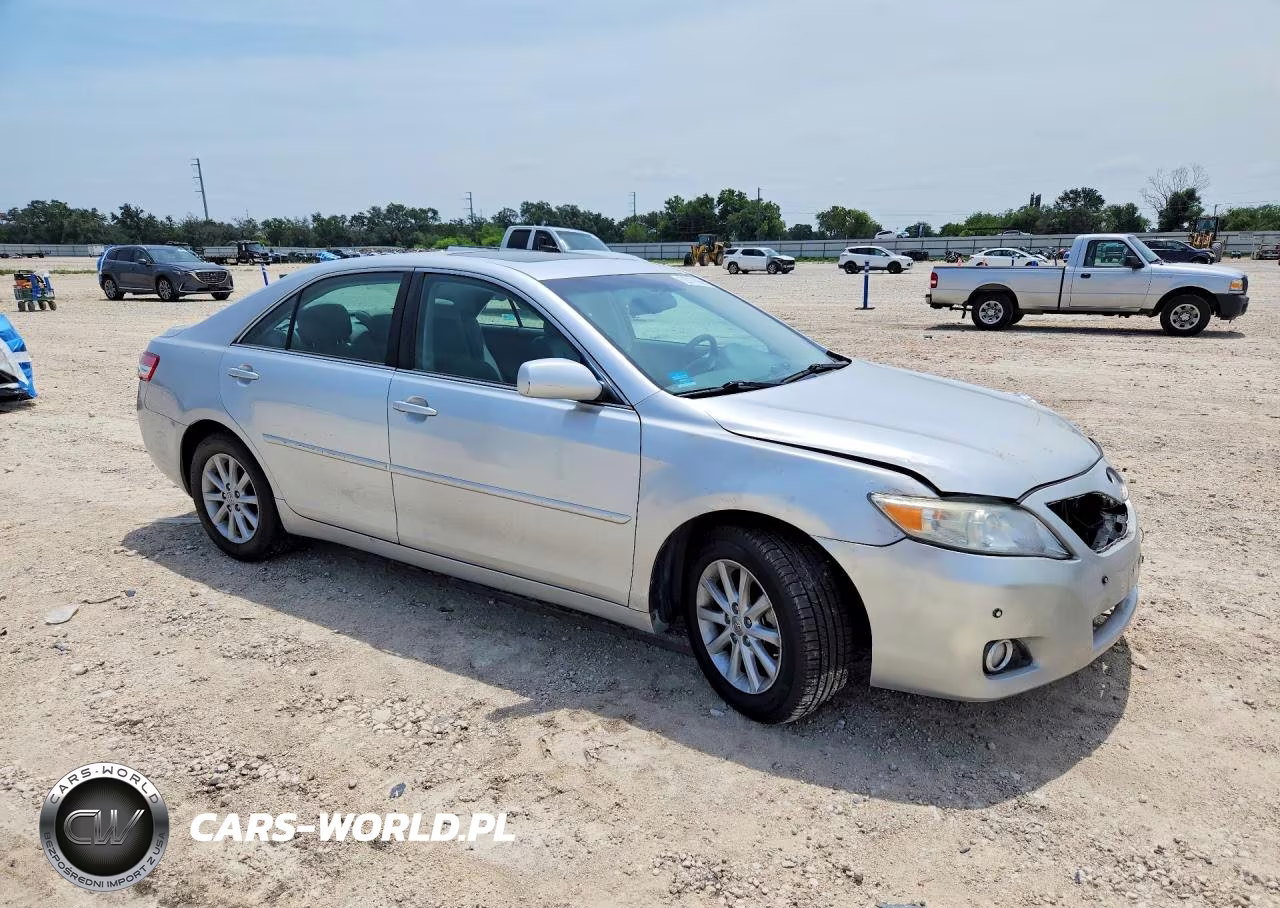 2011 Toyota Camry Xle VIN:4T4BF3EK9BR214288 - 4