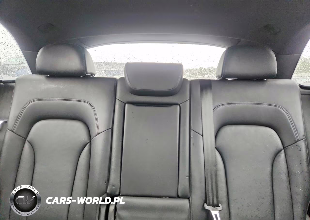 2012 Audi Q5 Prestige VIN:WA1WKAFP3CA132788 - 10