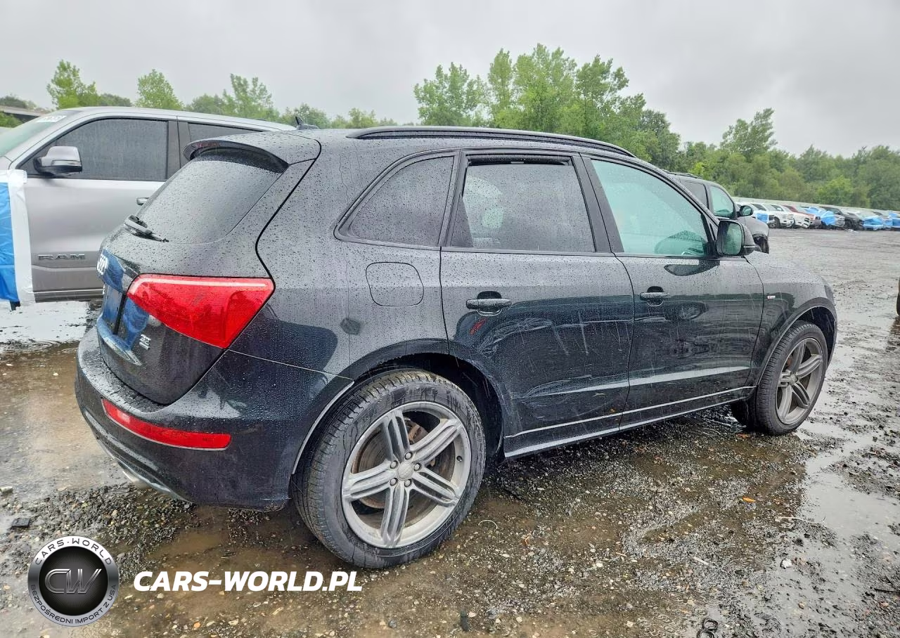 2012 Audi Q5 Prestige VIN:WA1WKAFP3CA132788 - 3