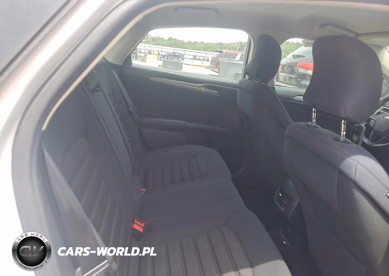 2019 Ford Fusion Se VIN:3FA6P0LU5KR211448 - 10