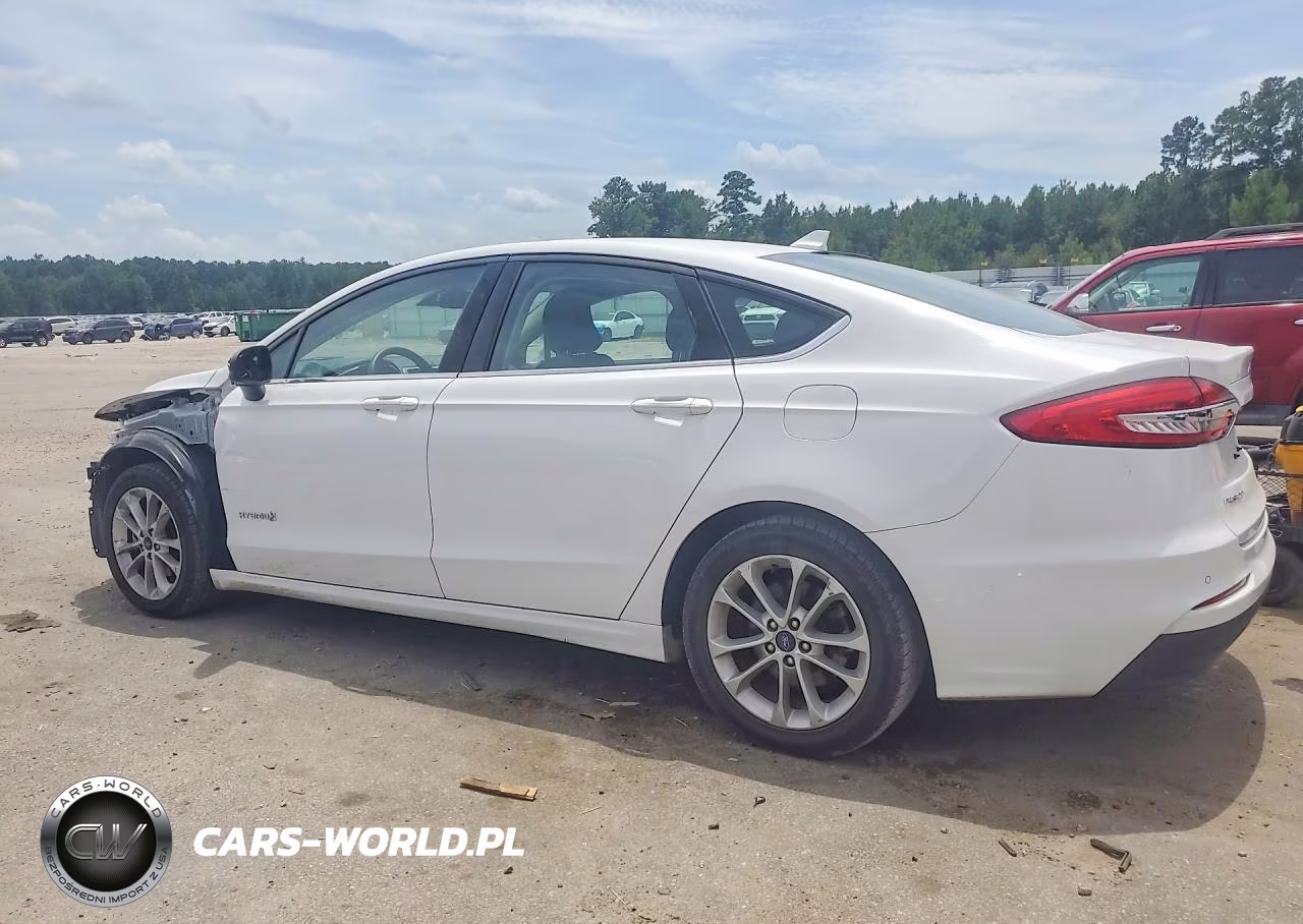 2019 Ford Fusion Se VIN:3FA6P0LU5KR211448 - 2