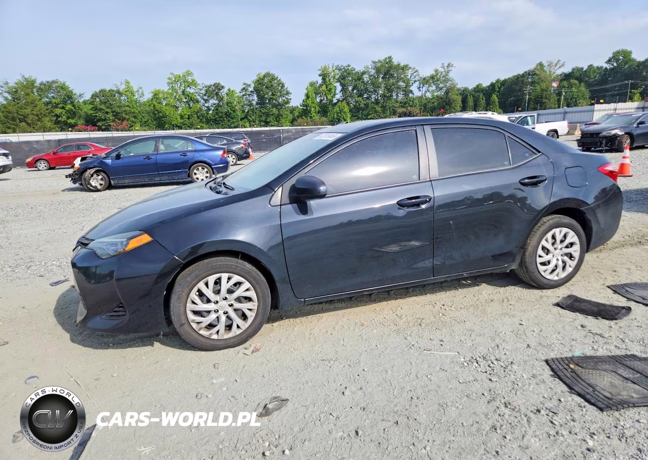 2018 Toyota Corolla Le – zdjęcie 1 z 13