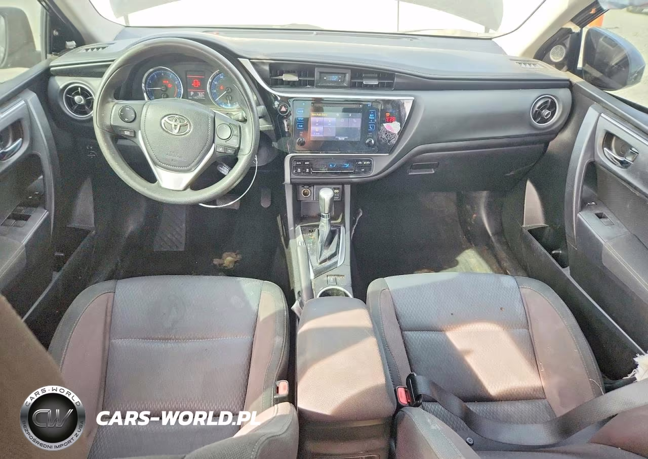 2018 Toyota Corolla Le VIN:5YFBURHE9JP755477 - 8