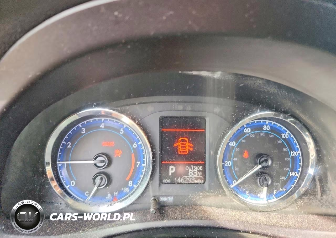 2018 Toyota Corolla Le VIN:5YFBURHE9JP755477 - 9
