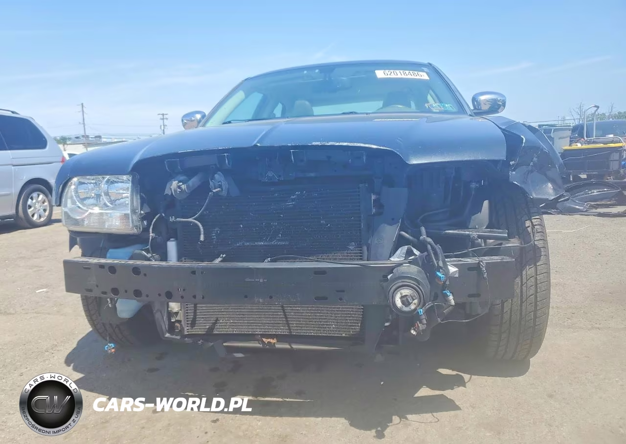 2010 Chrysler 300 Touring VIN:2C3CA5CVXAH161407 - 5