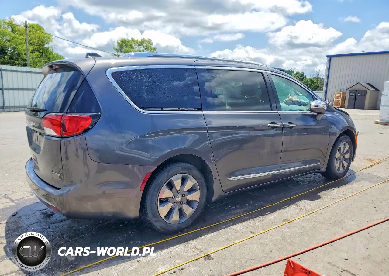 2017 Chrysler Pacifica Ehybrid Platinum VIN:2C4RC1N79HR689581 - 3