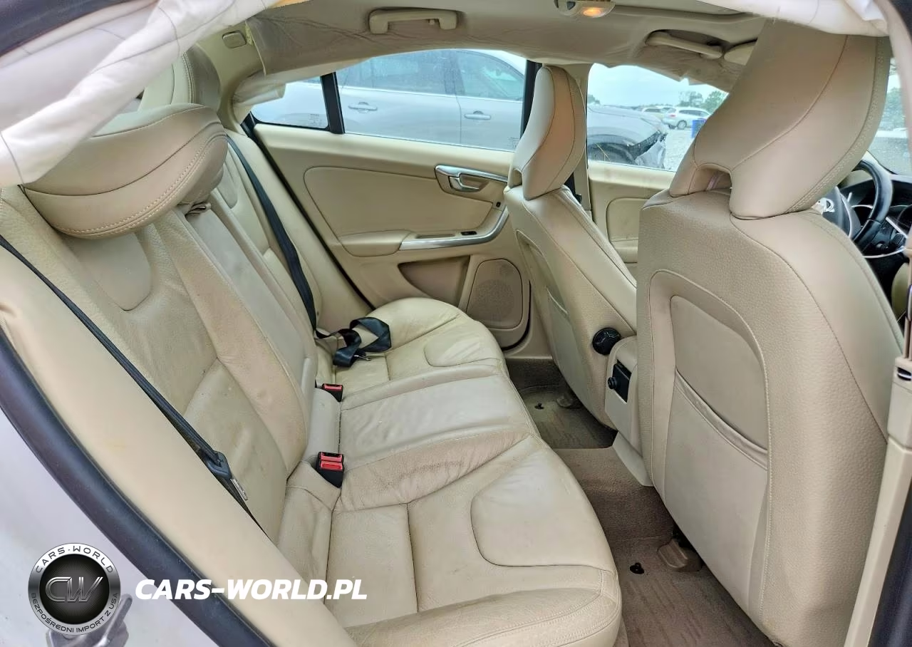 2014 Volvo S60 T5 VIN:YV1612FS0E1285905 - 10