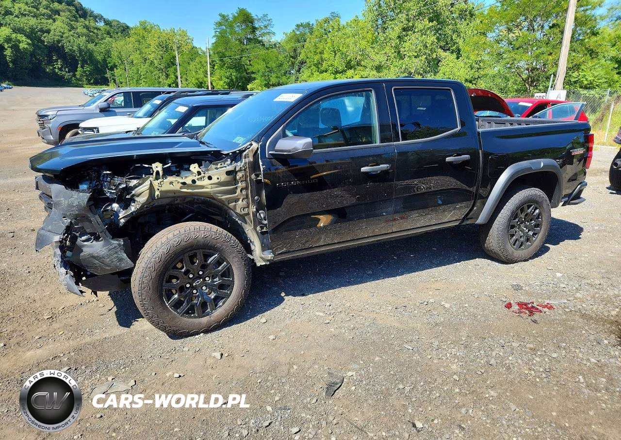 2025 Chevrolet Colorado Trail Boss – zdjęcie 1 z 12