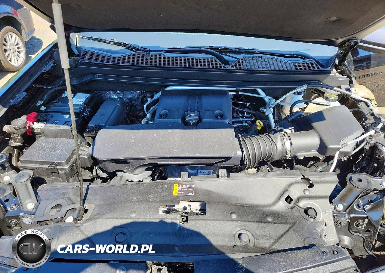 2025 Chevrolet Colorado Trail Boss VIN:1GCPTEEK8S1245347 - 11