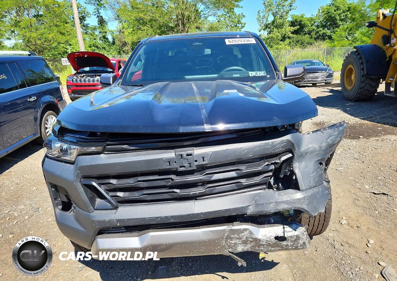 2025 Chevrolet Colorado Trail Boss VIN:1GCPTEEK8S1245347 - 5