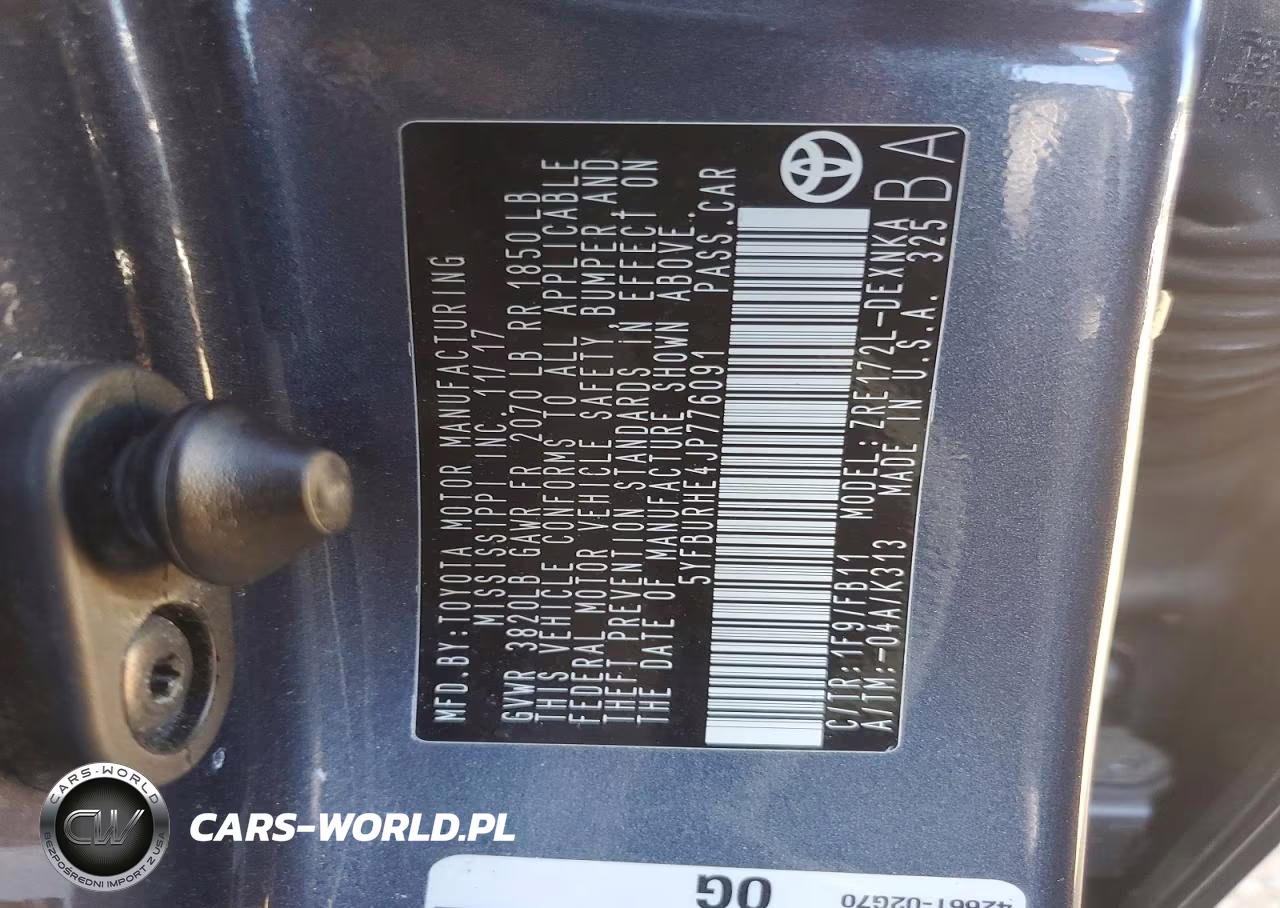 2018 Toyota Corolla Le VIN:5YFBURHE4JP776091 - 12