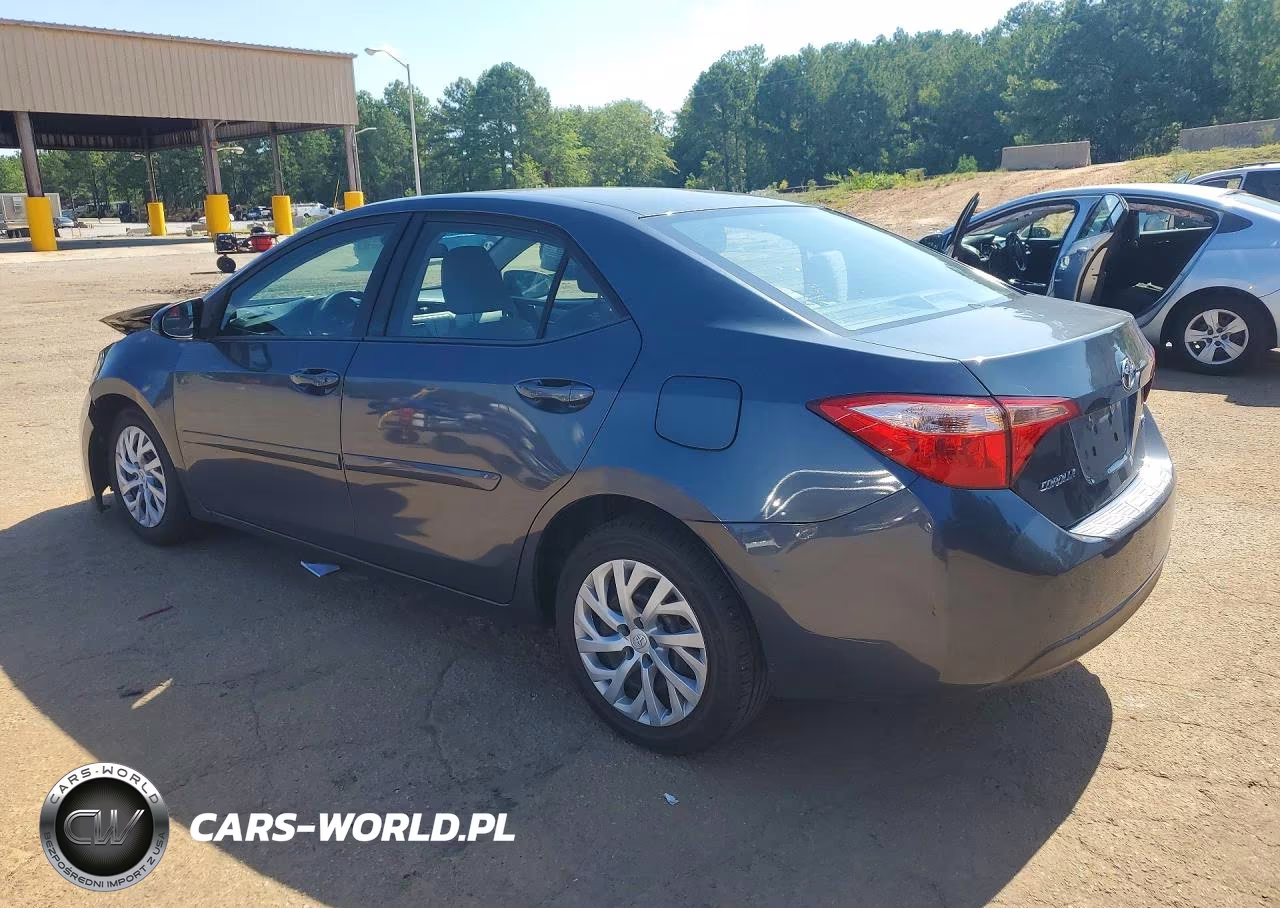 2018 Toyota Corolla Le VIN:5YFBURHE4JP776091 - 2