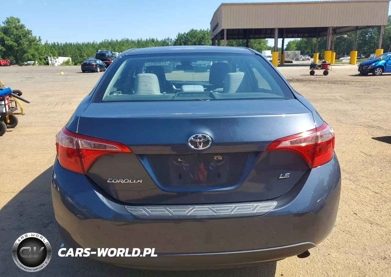 2018 Toyota Corolla Le VIN:5YFBURHE4JP776091 - 6