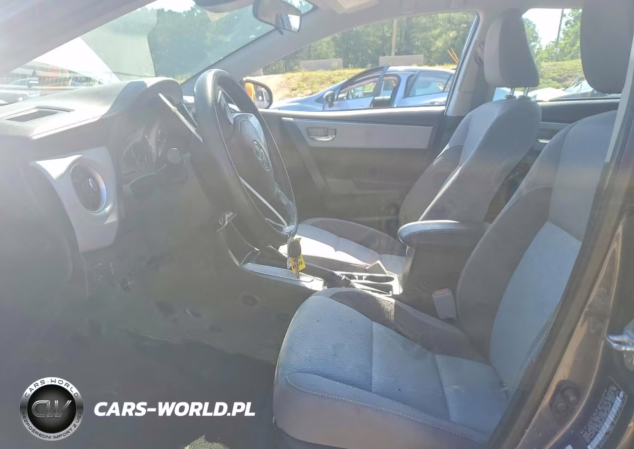 2018 Toyota Corolla Le VIN:5YFBURHE4JP776091 - 7