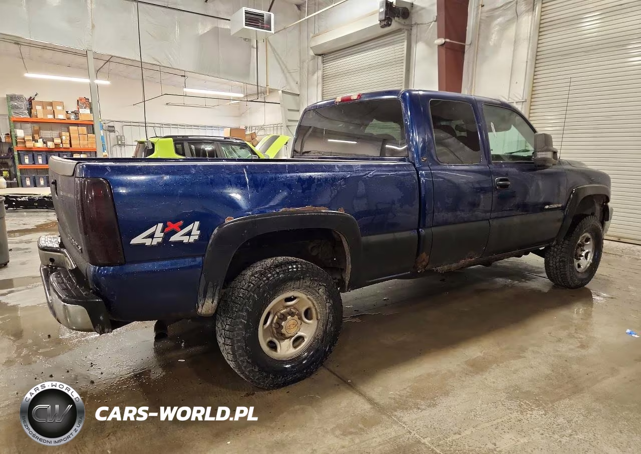 2002 Chevrolet Silverado K2500 Heavy Duty VIN:1GCHK29U32E249798 - 3