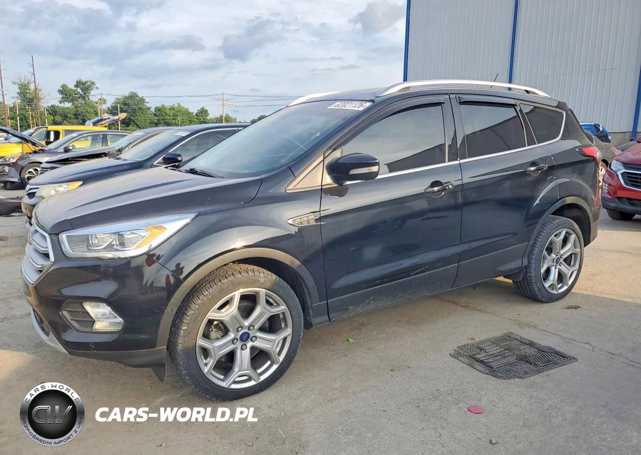 2018 Ford Escape Titanium – zdjęcie 1 z 13