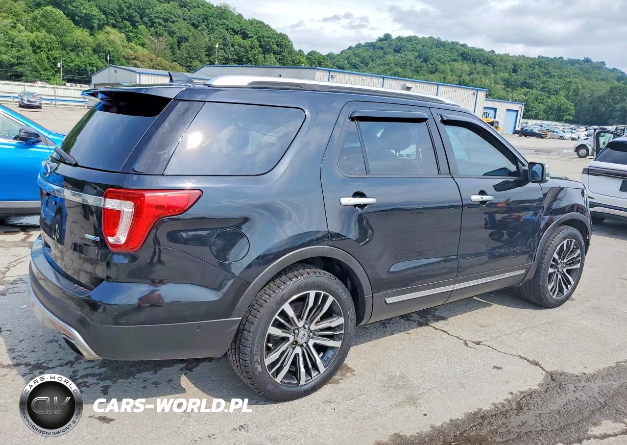 2016 Ford Explorer Platinum VIN:1FM5K8HT1GGD22883 - 3