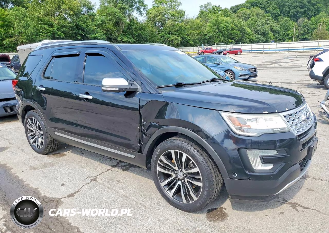 2016 Ford Explorer Platinum VIN:1FM5K8HT1GGD22883 - 4