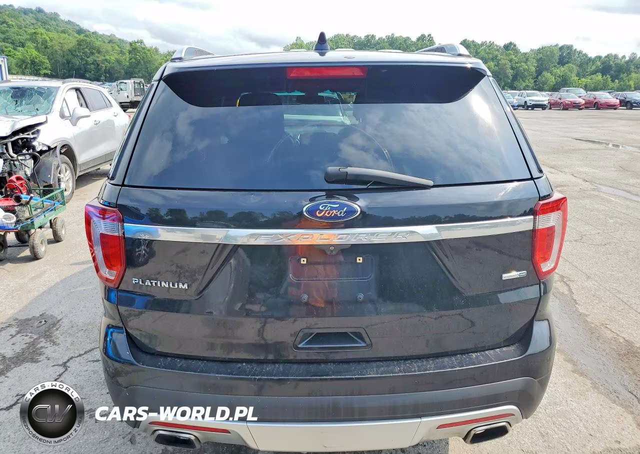 2016 Ford Explorer Platinum VIN:1FM5K8HT1GGD22883 - 6