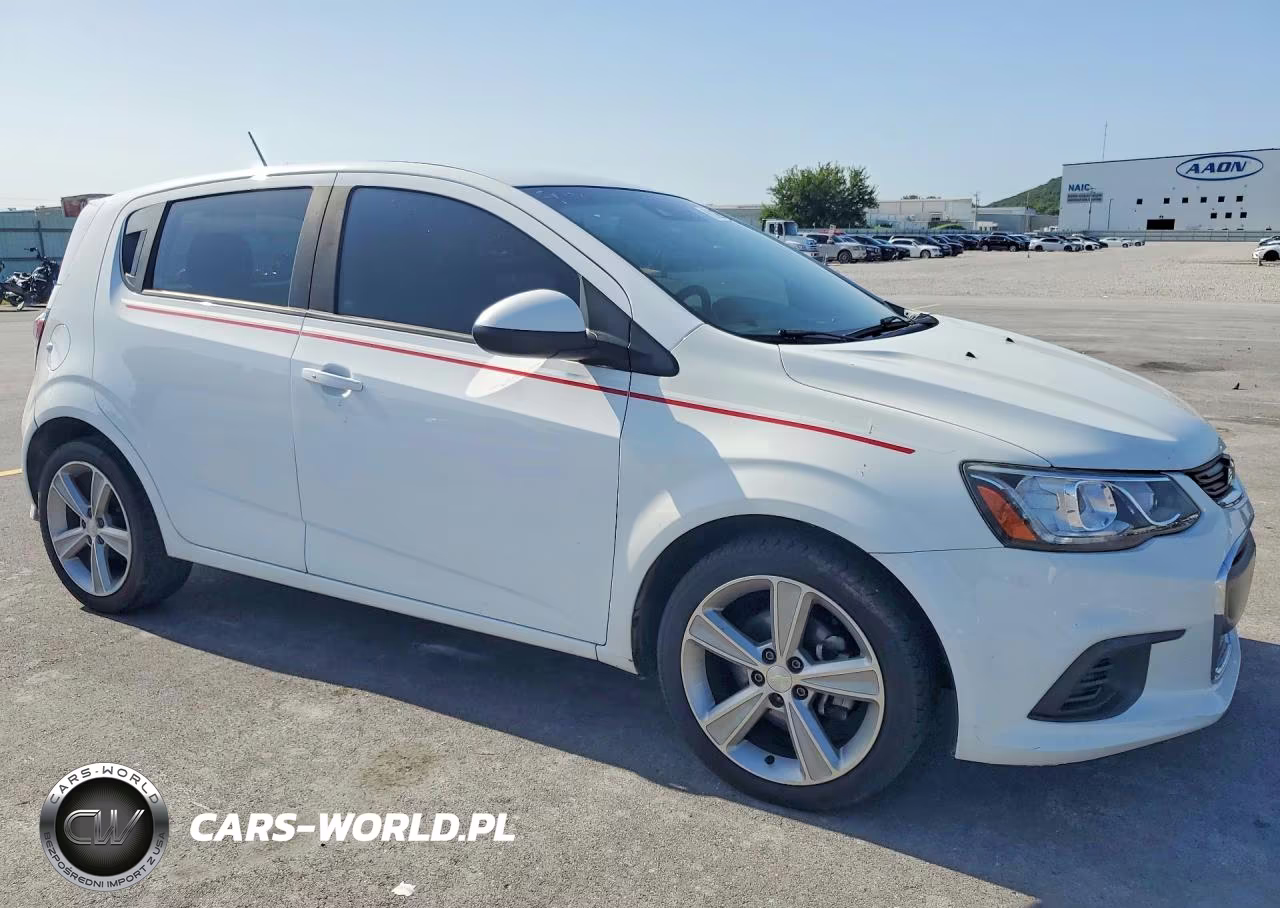 2020 Chevrolet Sonic VIN:1G1JG6SB7L4112432 - 4