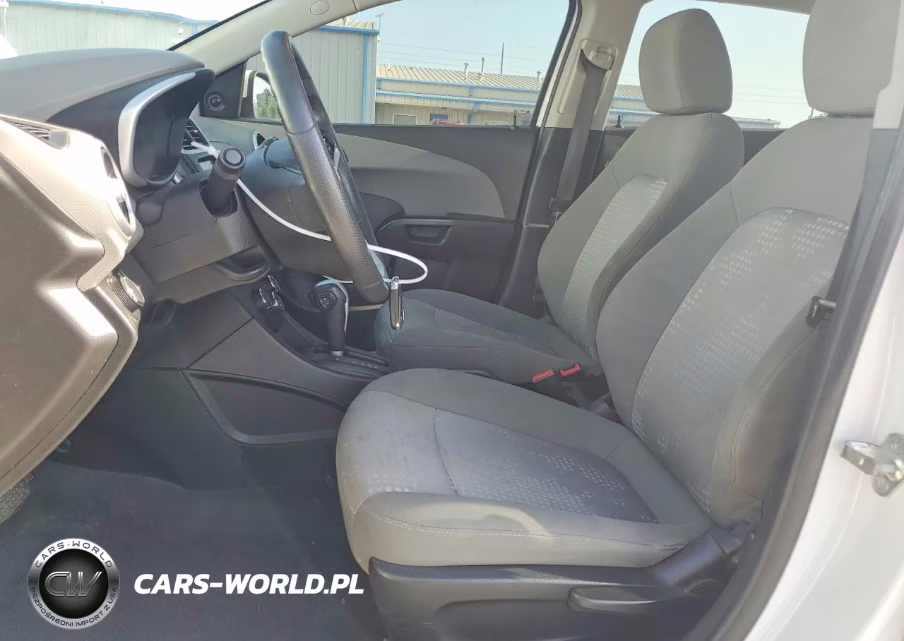 2020 Chevrolet Sonic VIN:1G1JG6SB7L4112432 - 7