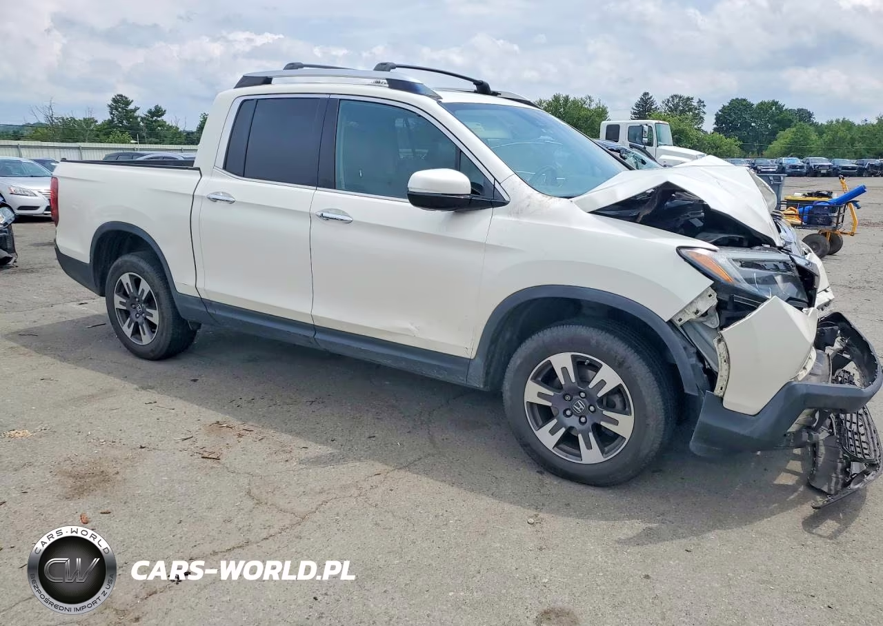 2018 Honda Ridgeline Rtl VIN:5FPYK3F79JB017294 - 4