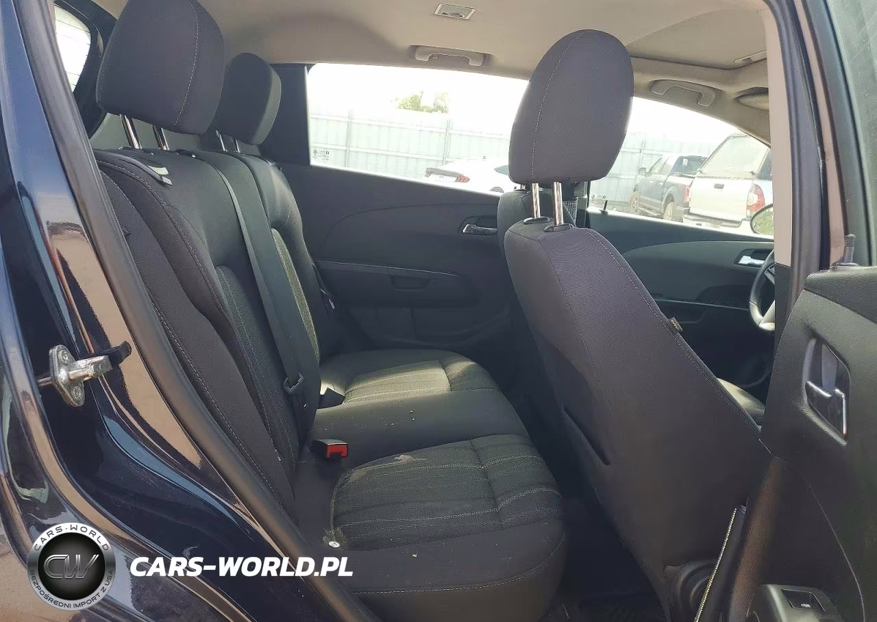 2015 Chevrolet Sonic Lt VIN:1G1JC6SB8F4160909 - 10