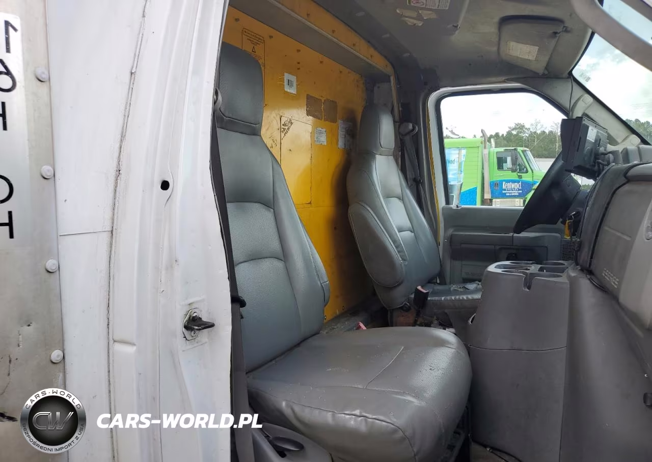2012 Ford Econoline E350 Super Duty Cutaway Van VIN:1FDWE3FS4CDA65173 - 10