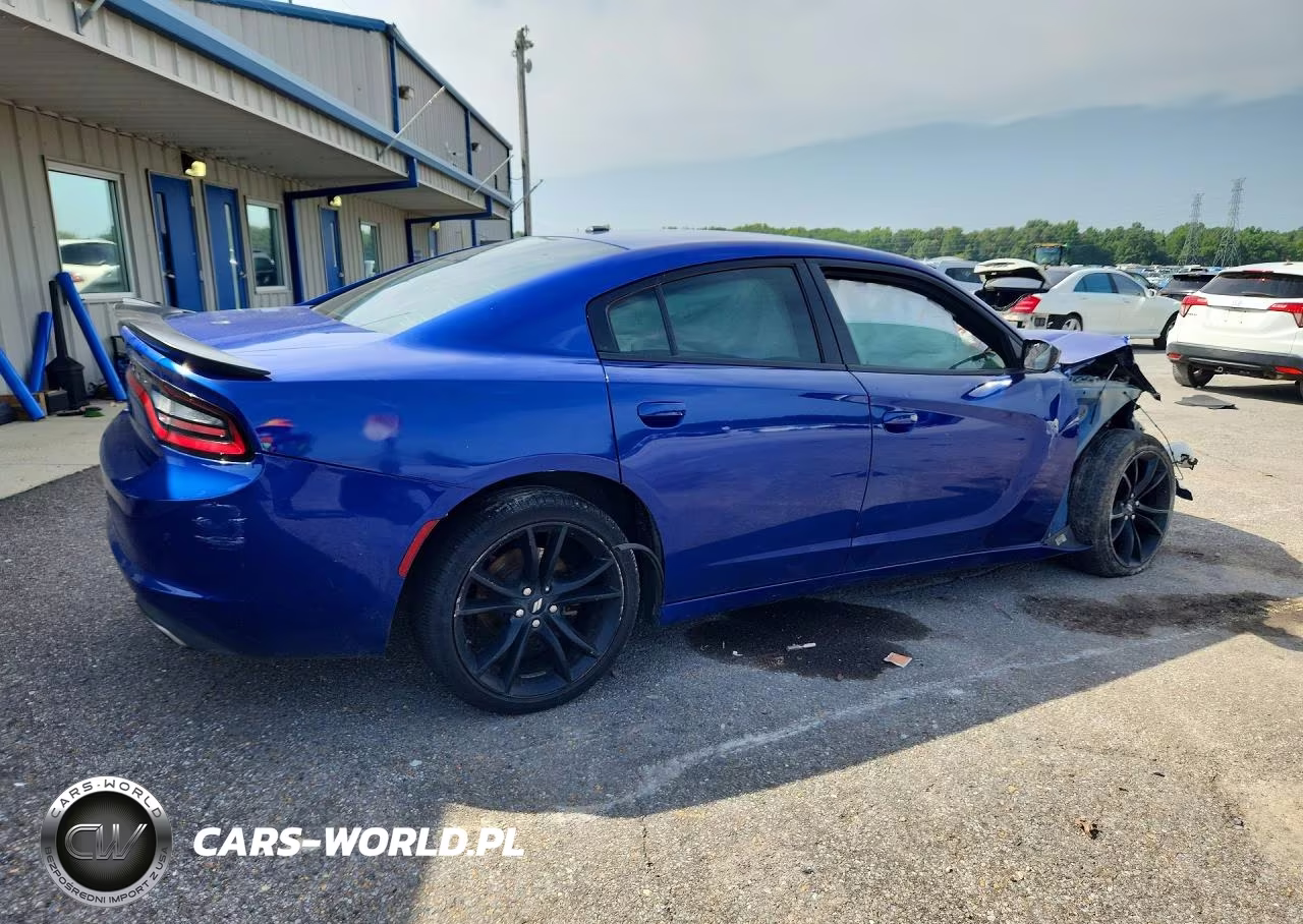 2018 Dodge Charger Sxt VIN:2C3CDXBG0JH329030 - 3