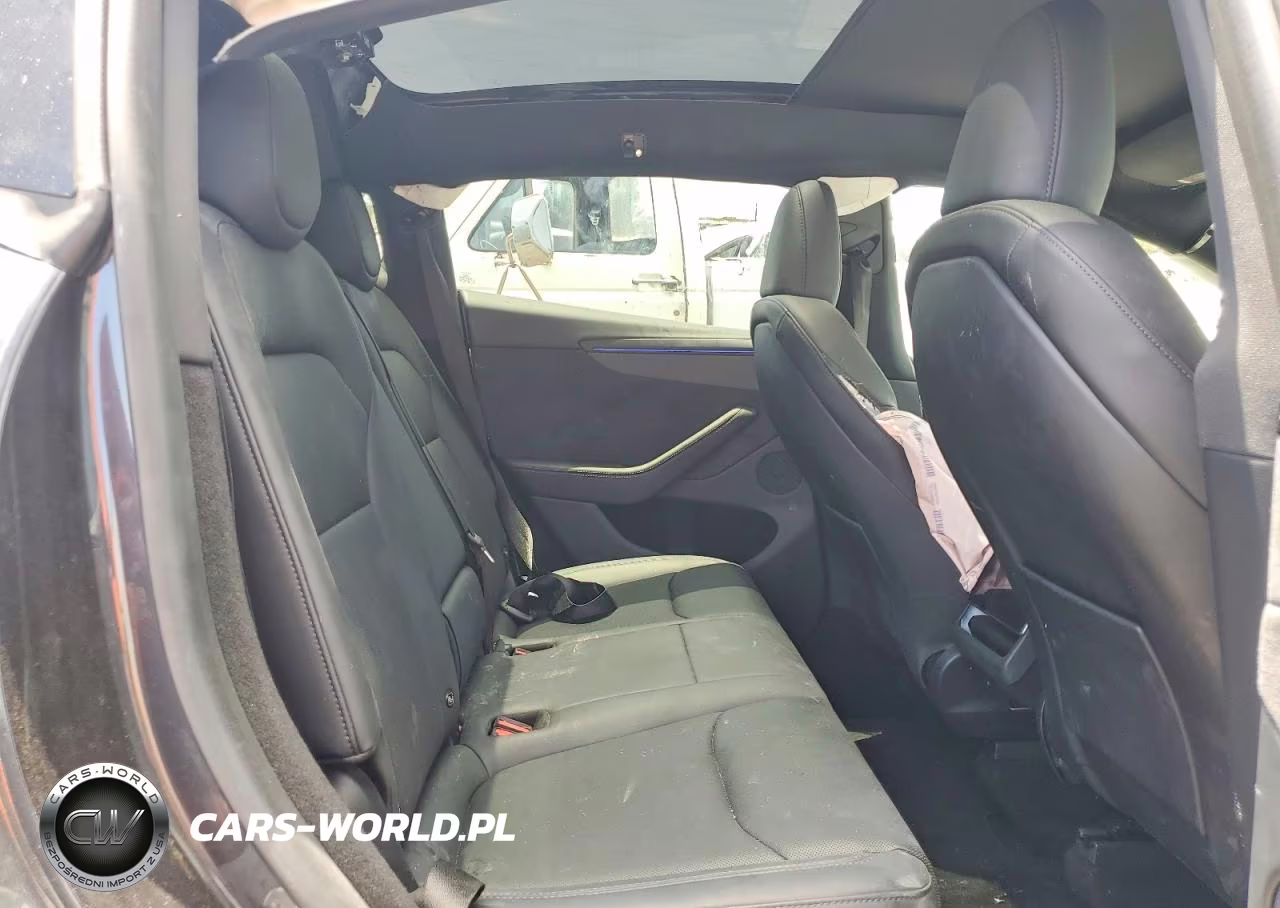 2026 Tesla Model Y VIN:7SAYGDED0TF584314 - 10