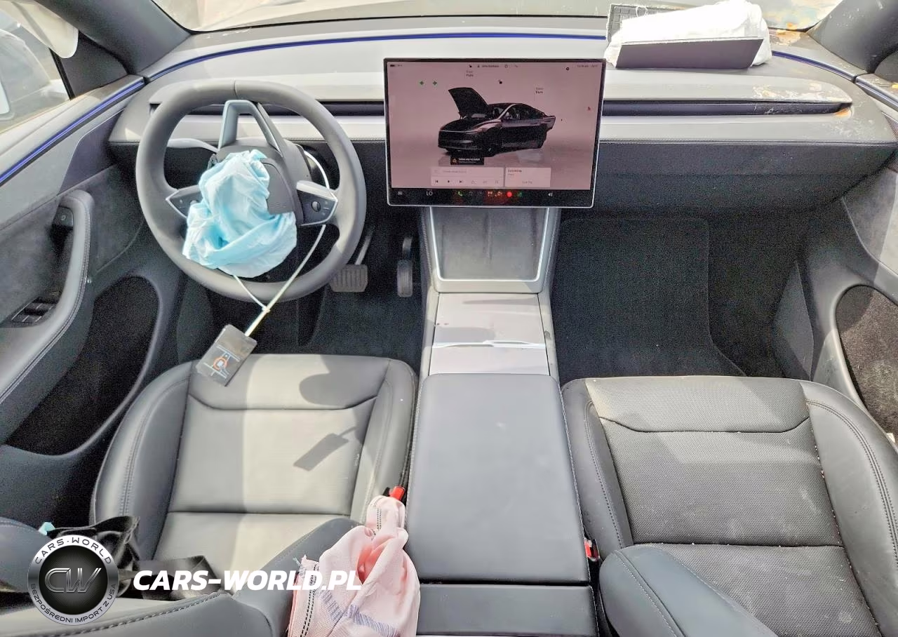 2026 Tesla Model Y VIN:7SAYGDED0TF584314 - 8