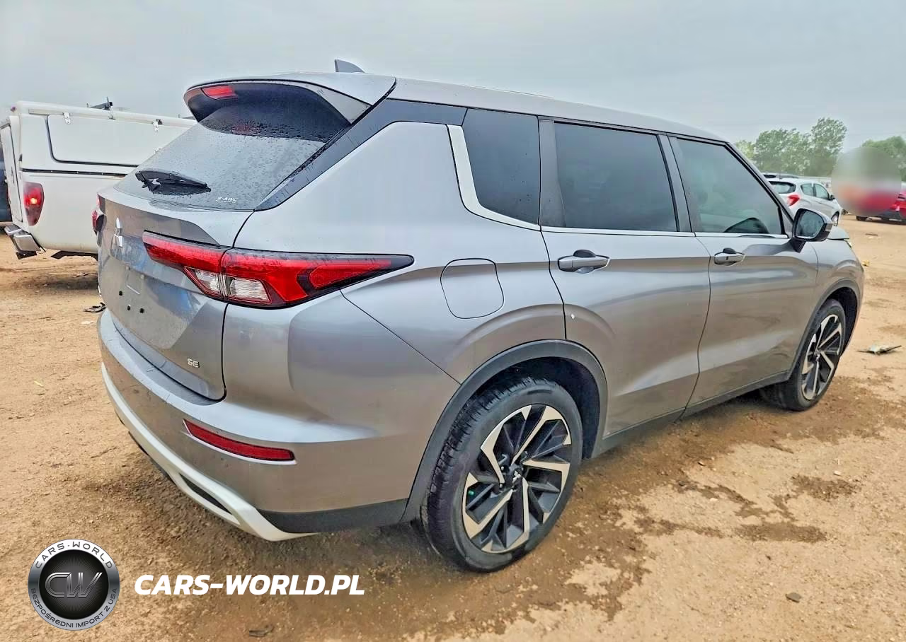 2022 Mitsubishi Outlander Se VIN:JA4J4UA82NZ010434 - 3