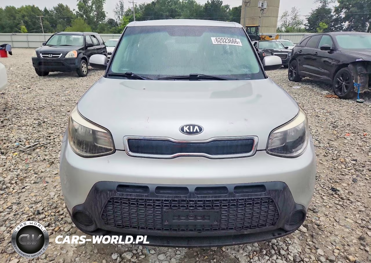 2015 Kia Soul + VIN:KNDJP3A58F7815252 - 5