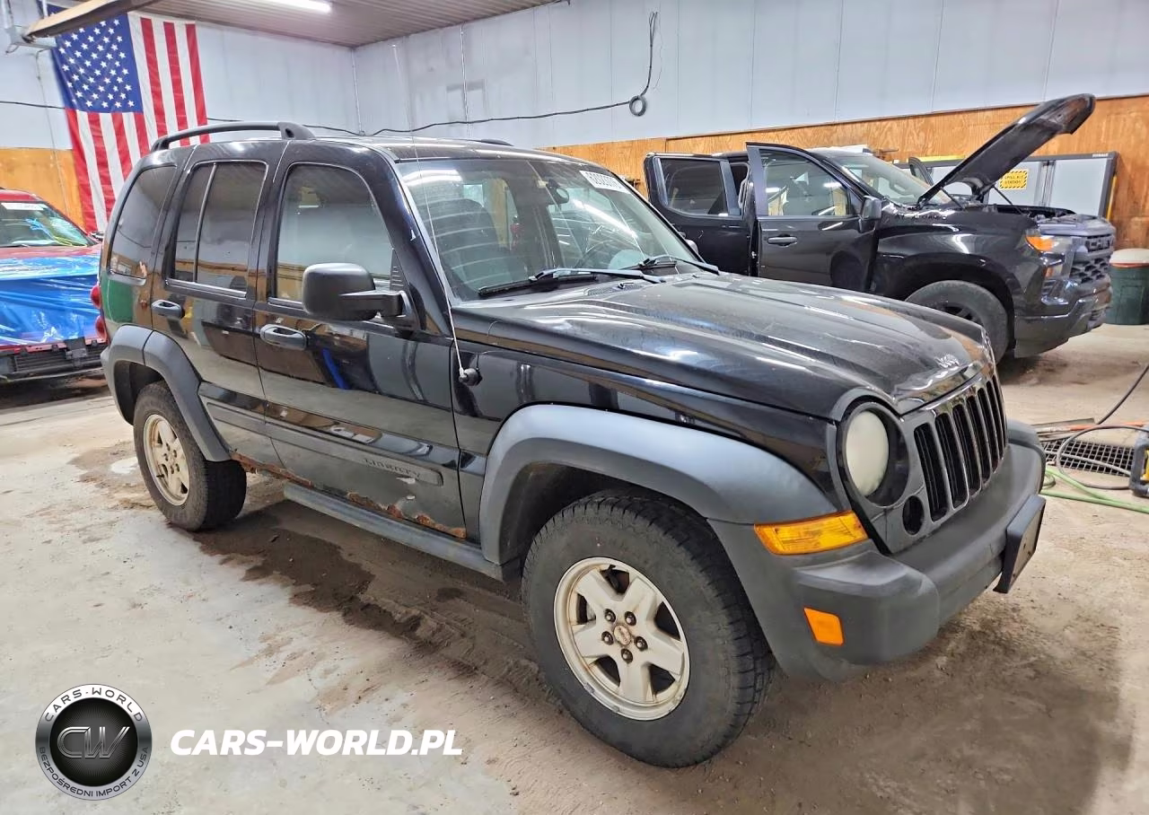 2007 Jeep Liberty Sport VIN:1J4GL48K37W710613 - 4