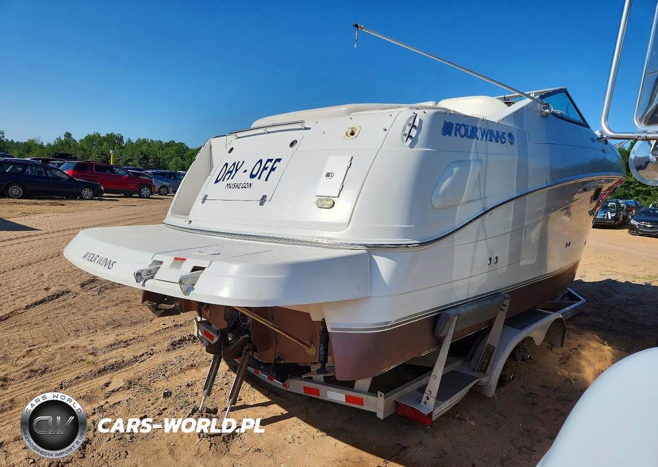 2002 Four Winns Boat VIN:GFNCC156E202 - 4