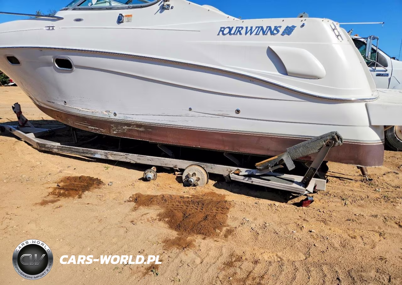 2002 Four Winns Boat VIN:GFNCC156E202 - 9