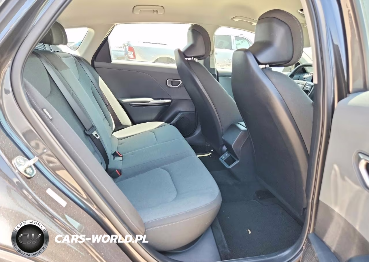 2025 Kia K4 Lxs VIN:3KPFT4DEXSE213109 - 10