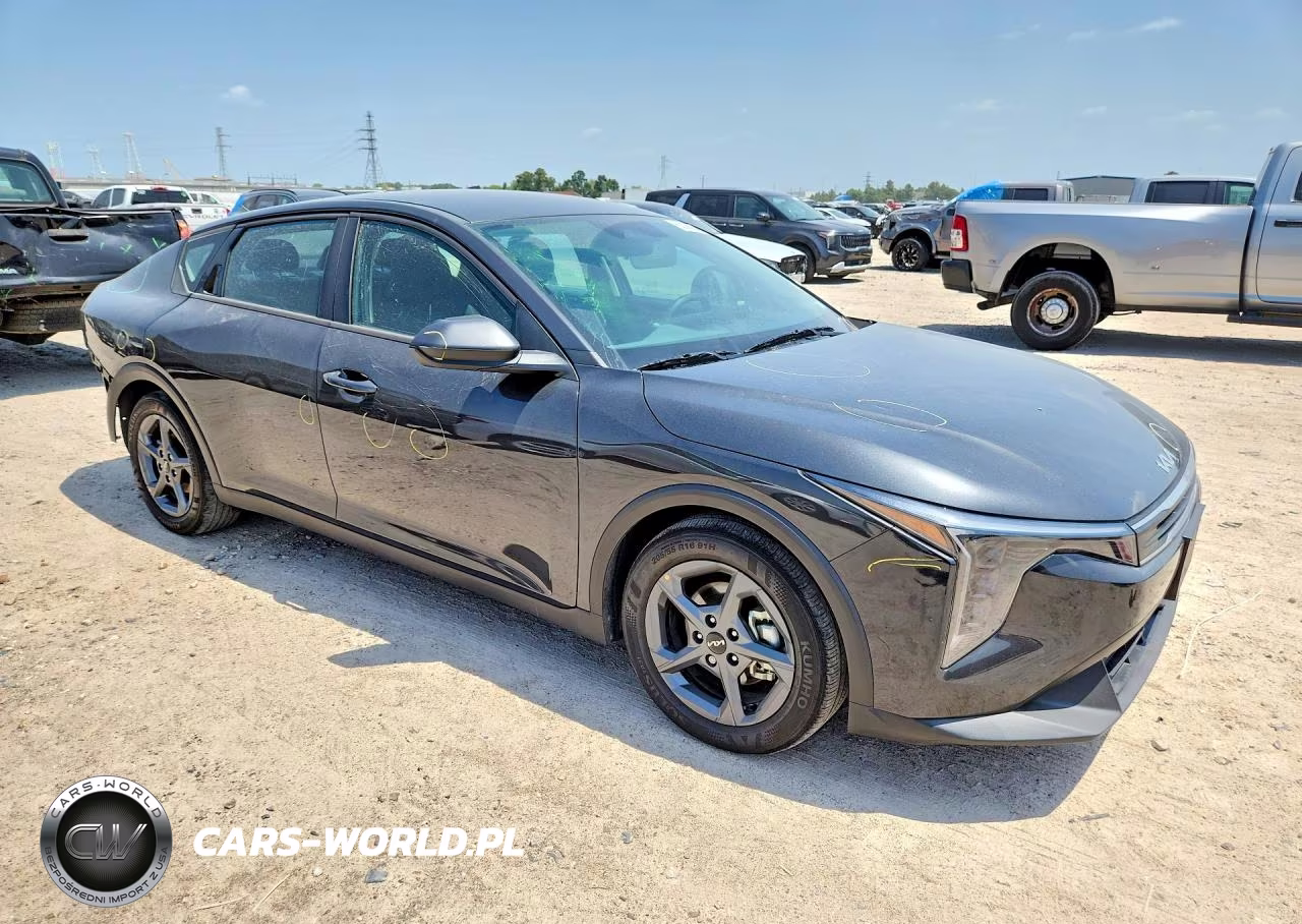 2025 Kia K4 Lxs VIN:3KPFT4DEXSE213109 - 4