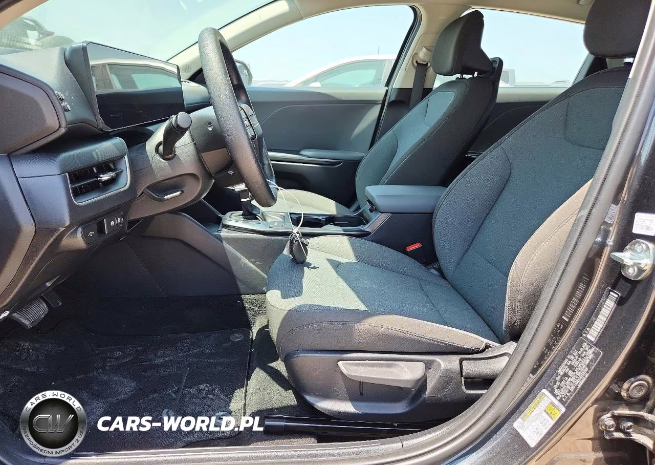 2025 Kia K4 Lxs VIN:3KPFT4DEXSE213109 - 7