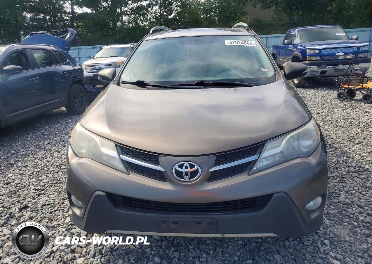 2014 Toyota Rav4 Xle VIN:2T3RFREV2EW165520 - 5